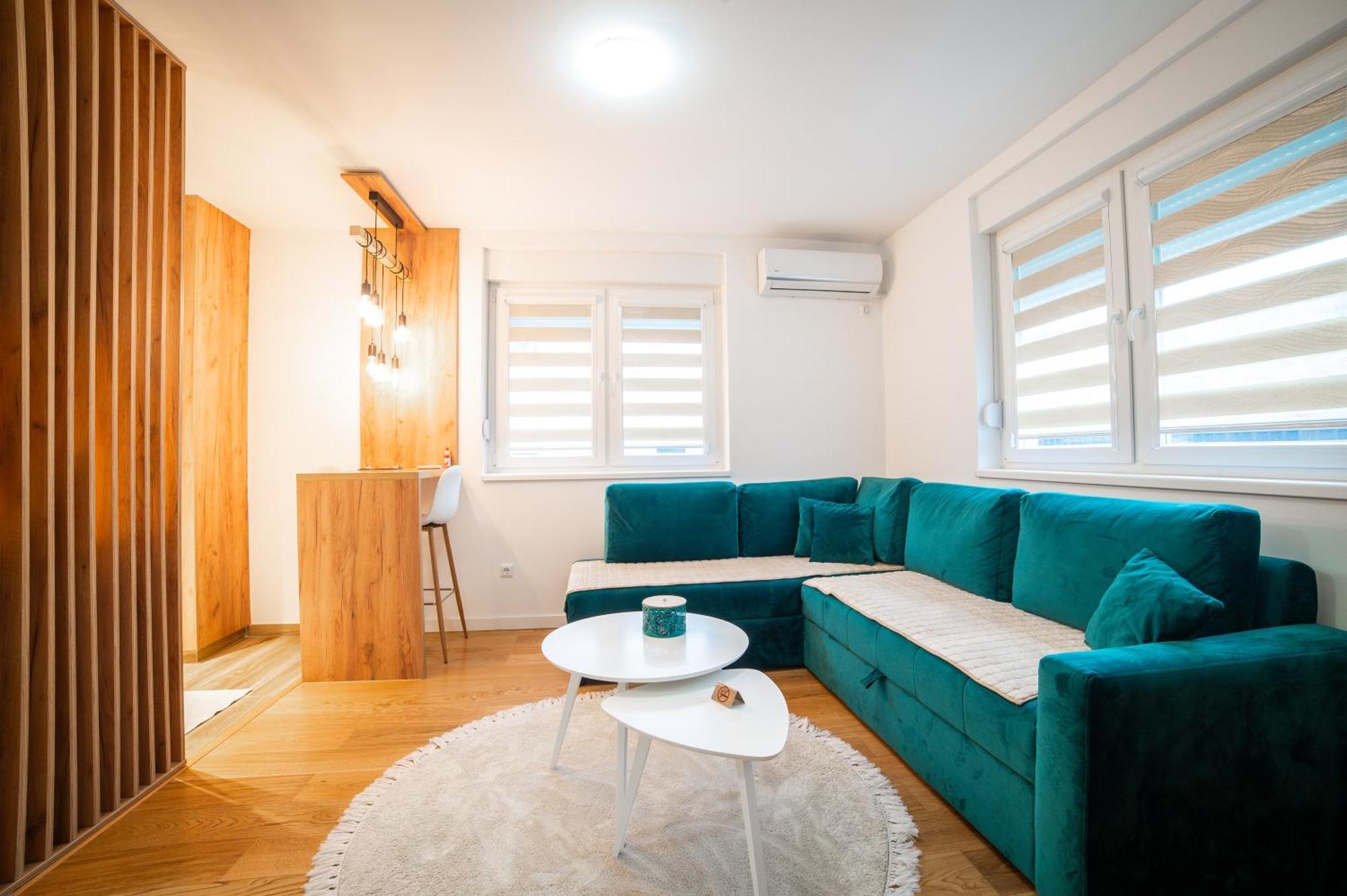 Apartment Vila Idila Tuzla Exterior photo